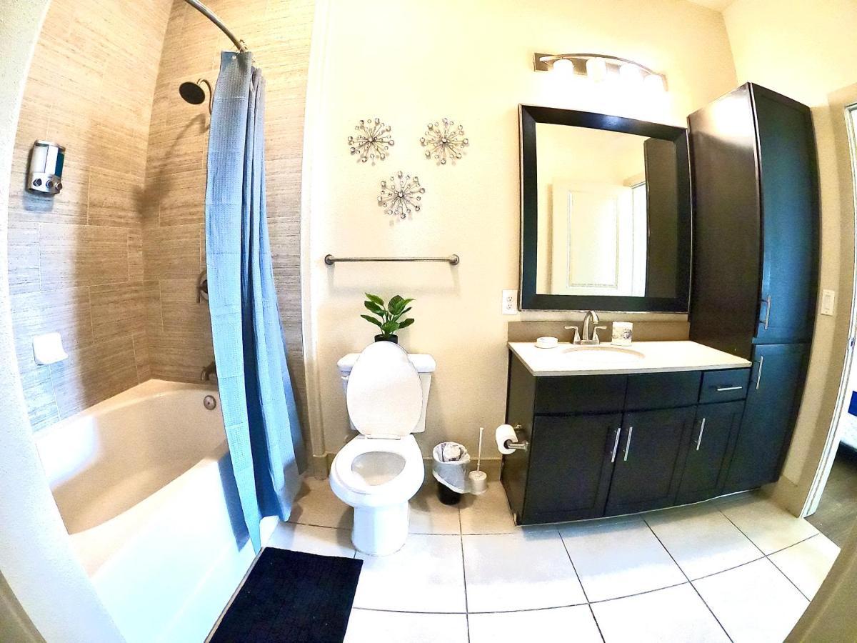 Apartament 5 Mins To Med Center, Comfy King Beds, Wifi,Gym,Pool Houston Zewnętrze zdjęcie